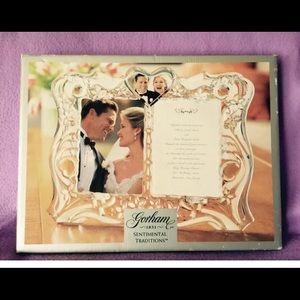 New- Gorham Sentimental Traditions Picture Frame